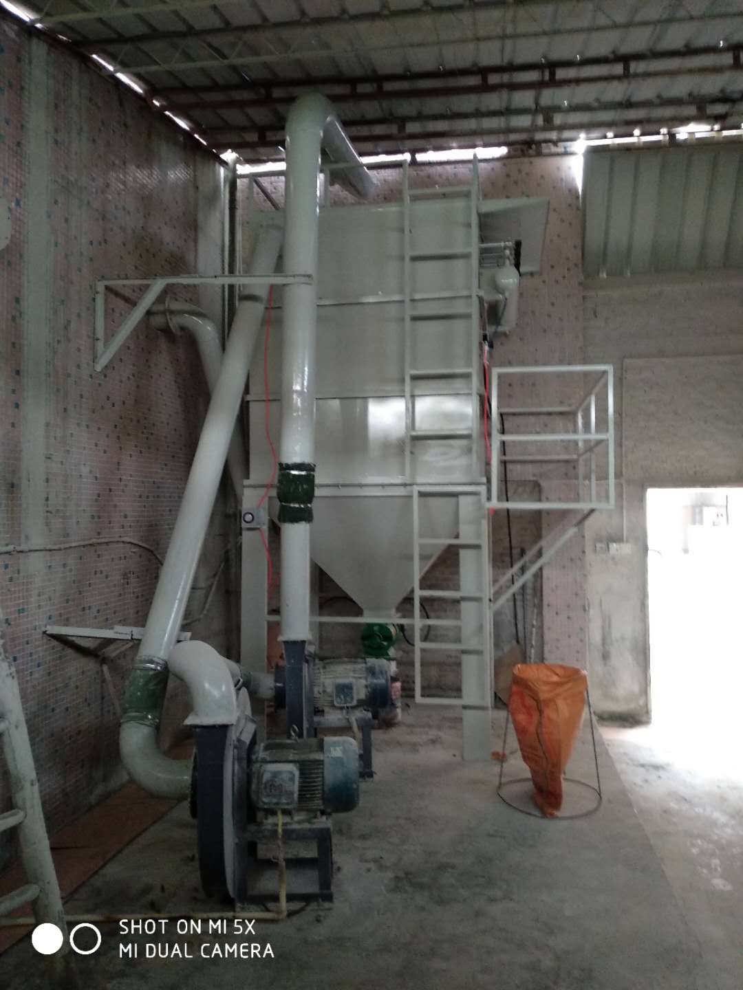 綠深脈沖布袋除塵器 綠深脈沖布袋除塵器